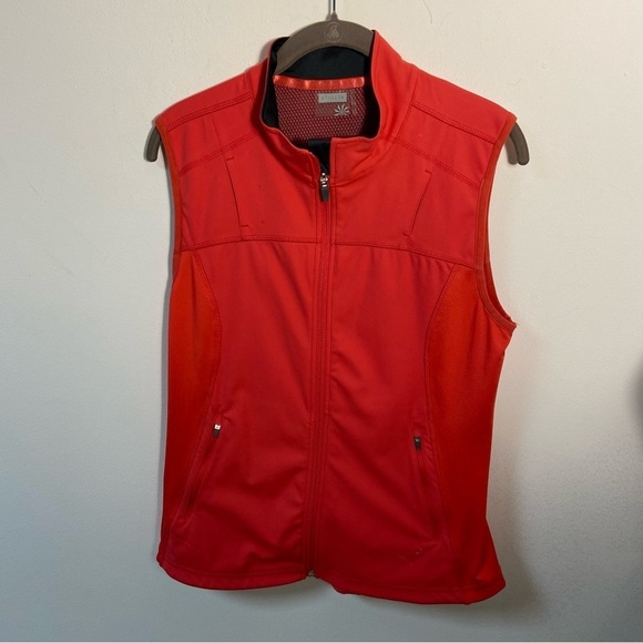 Athleta Ladies Activewear Vest full Front Zip Raspberry Color Medium Gorpcore - Picture 5 of 14